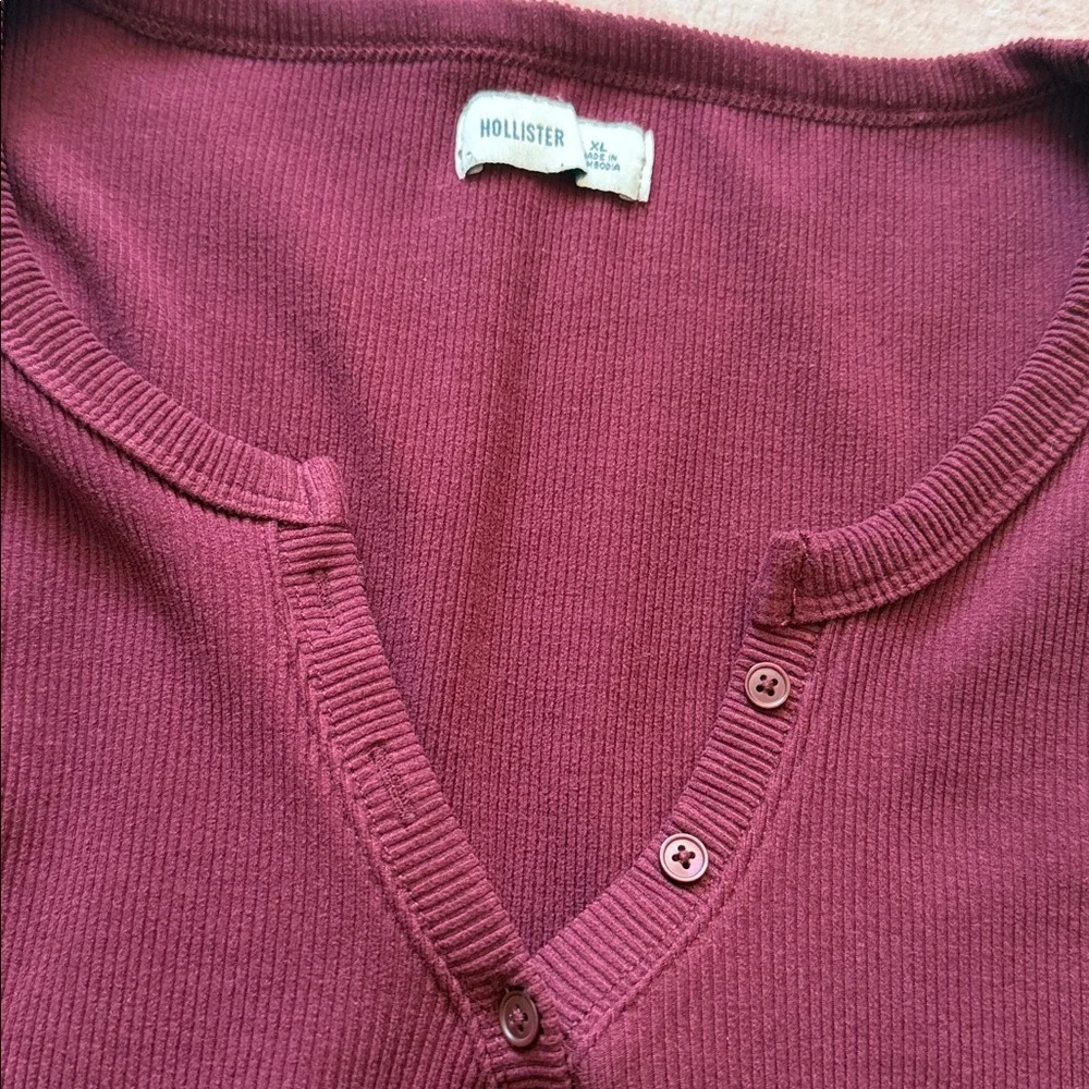Hollister Long Sleeve Top XL - Picture 2 of 4